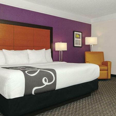 La Quinta Inn & Suites By Wyndham Ontario Airport Εξωτερικό φωτογραφία