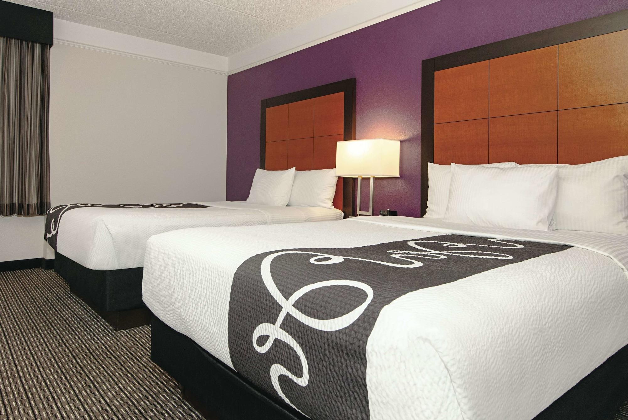 La Quinta Inn & Suites By Wyndham Ontario Airport Εξωτερικό φωτογραφία