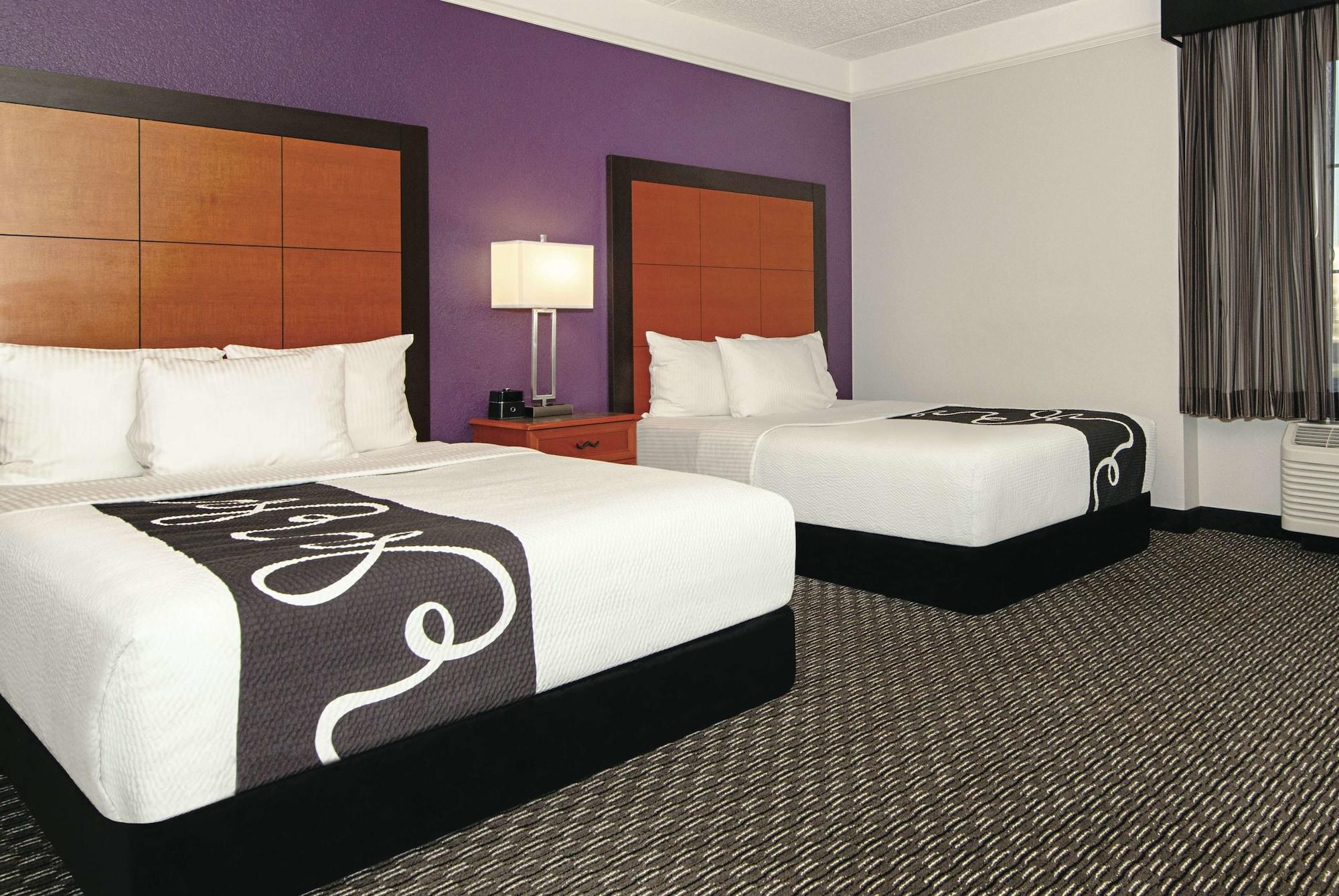 La Quinta Inn & Suites By Wyndham Ontario Airport Εξωτερικό φωτογραφία