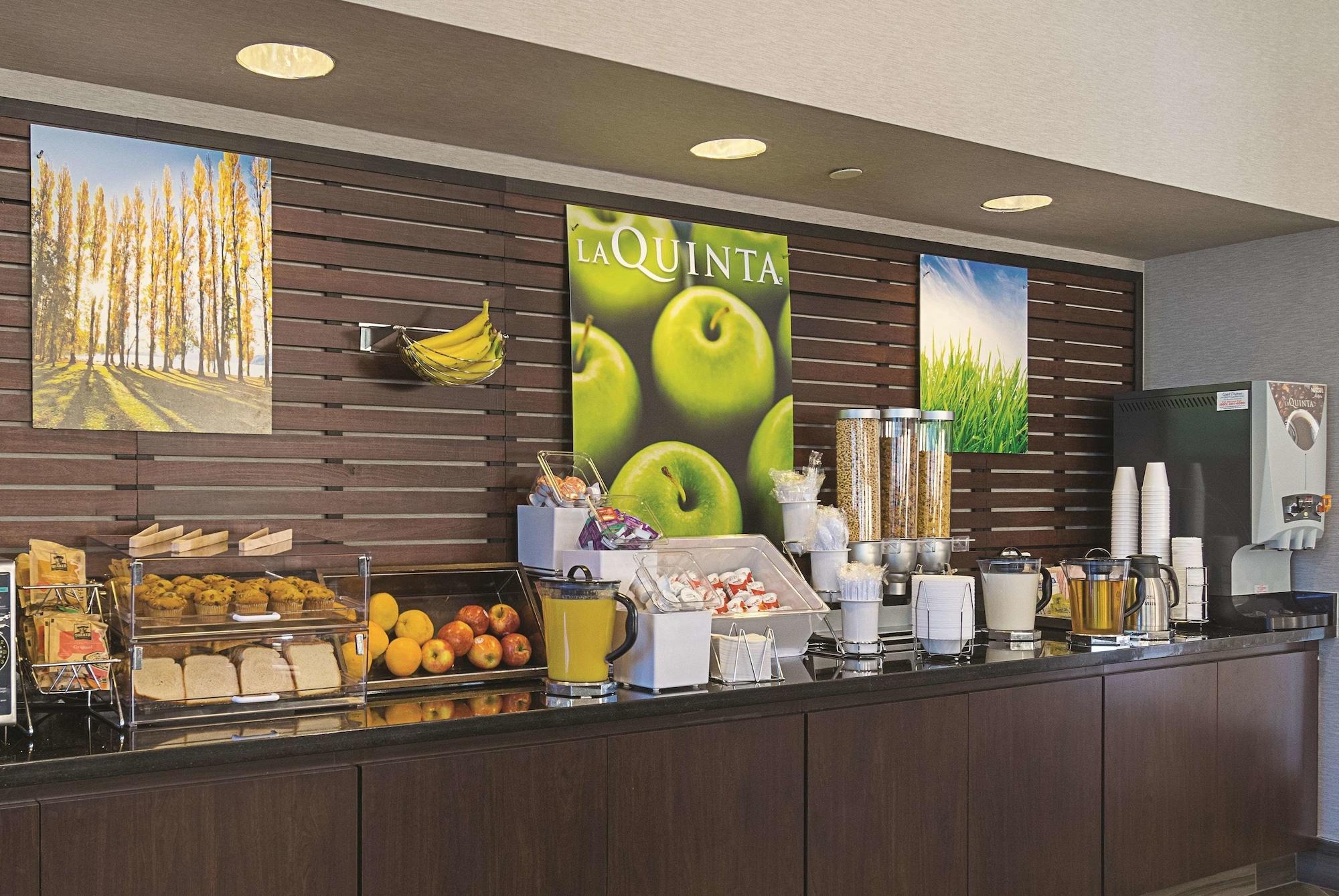 La Quinta Inn & Suites By Wyndham Ontario Airport Εξωτερικό φωτογραφία