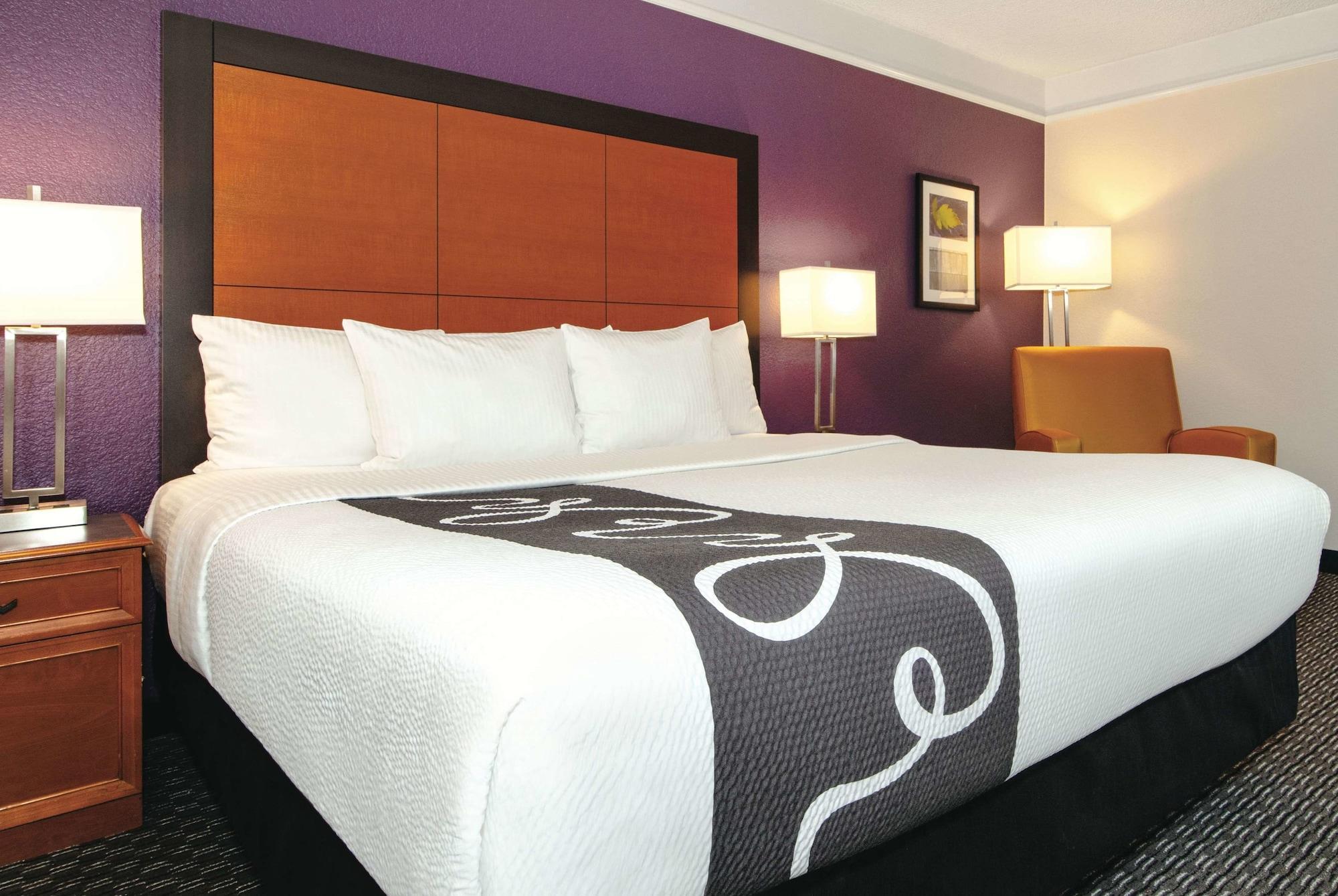 La Quinta Inn & Suites By Wyndham Ontario Airport Εξωτερικό φωτογραφία