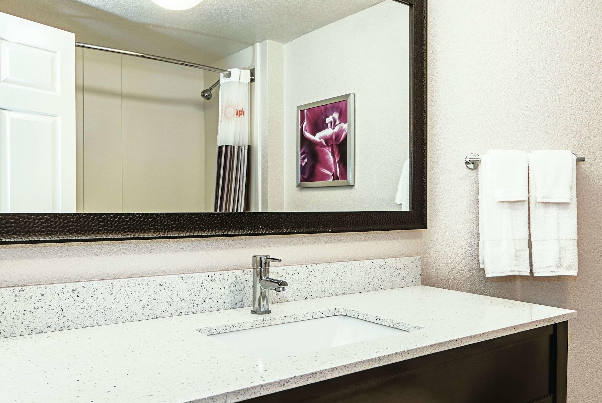 La Quinta Inn & Suites By Wyndham Ontario Airport Εξωτερικό φωτογραφία