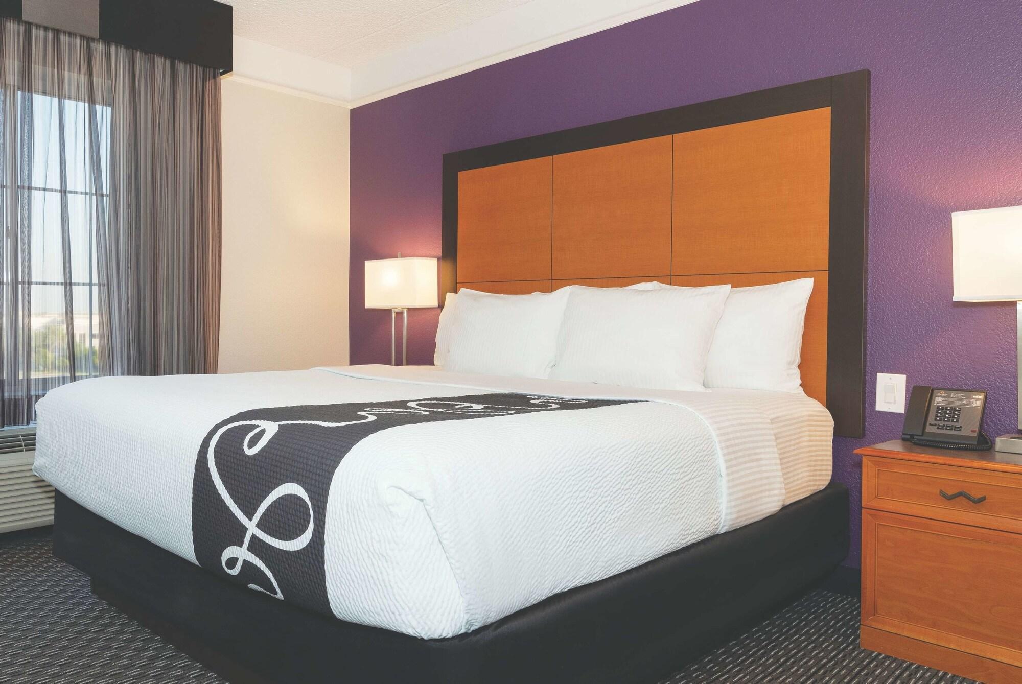 La Quinta Inn & Suites By Wyndham Ontario Airport Εξωτερικό φωτογραφία