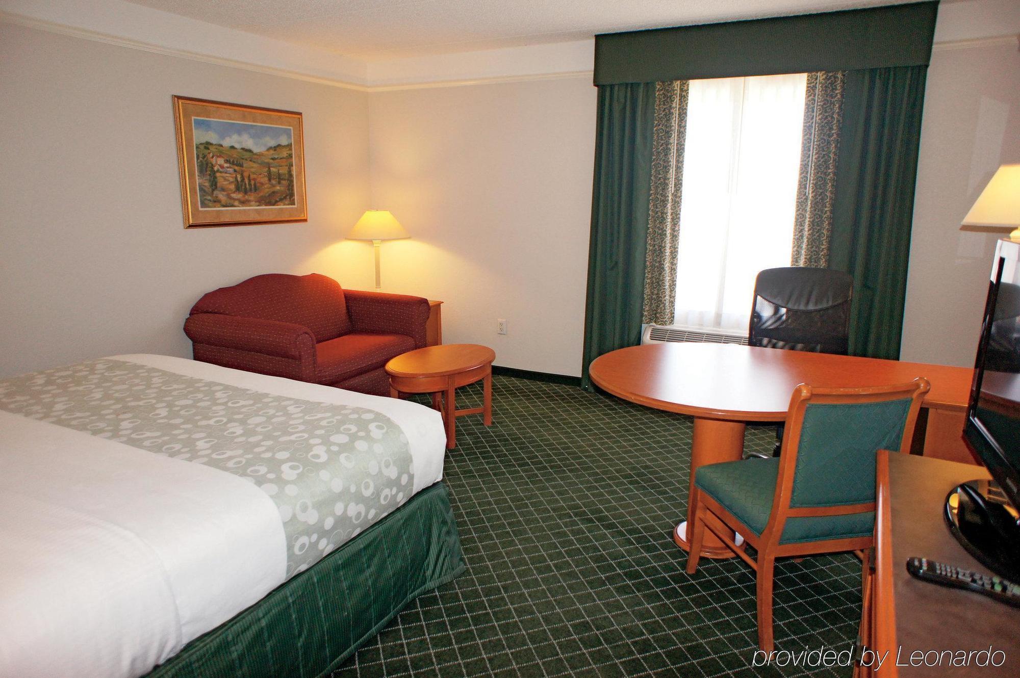 La Quinta Inn & Suites By Wyndham Ontario Airport Εξωτερικό φωτογραφία