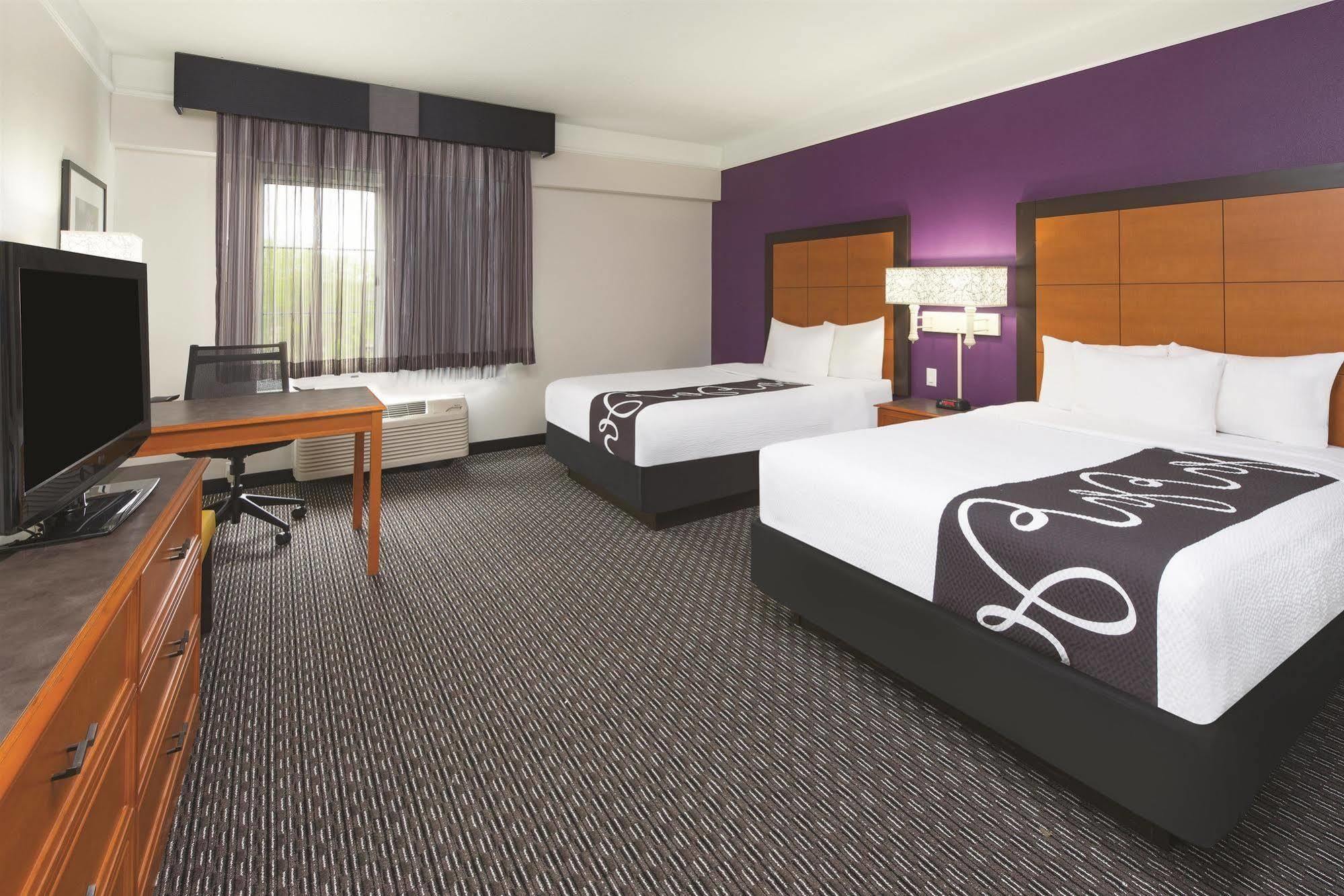 La Quinta Inn & Suites By Wyndham Ontario Airport Εξωτερικό φωτογραφία