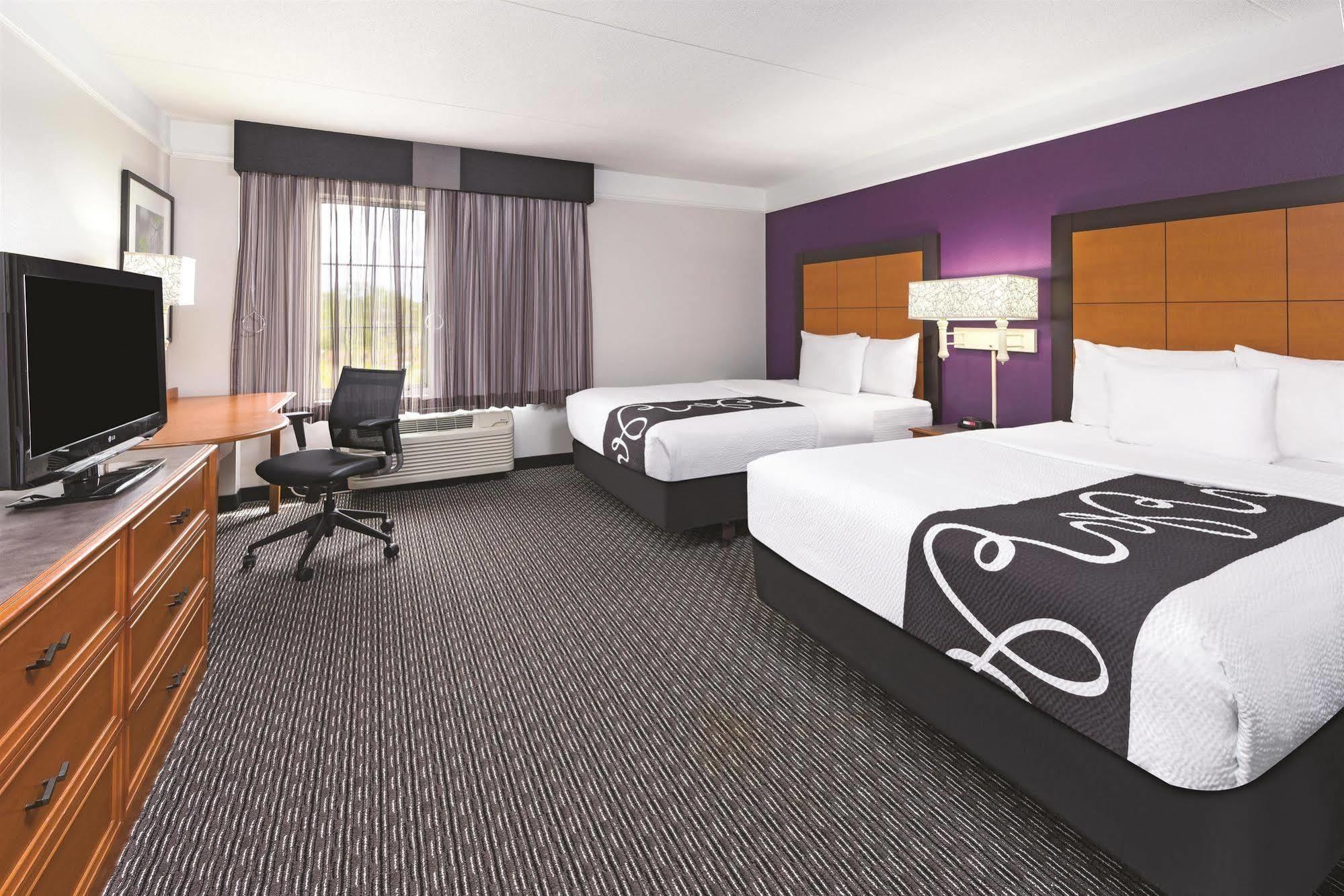La Quinta Inn & Suites By Wyndham Ontario Airport Εξωτερικό φωτογραφία